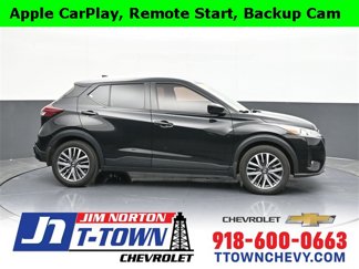 Used 2021 Nissan Kicks SV image 1