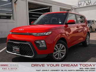 Used 2022 Kia Soul LX image 1