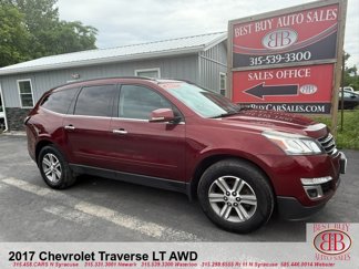 Used 2017 Chevrolet Traverse LT image 1