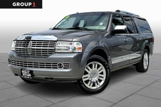 Used 2014 Lincoln Navigator L 4WD image 1