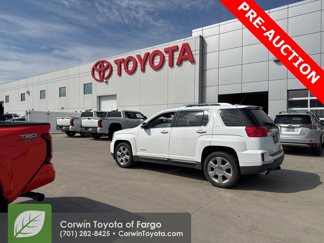 Used 2016 GMC Terrain SLT image 1