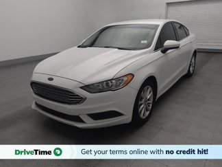 Used 2017 Ford Fusion SE image 1