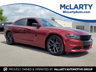 Used 2020 Dodge Charger SXT w/ Blacktop Package image 1