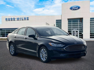 Used 2020 Ford Fusion SE image 1