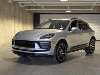 Used 2024 Porsche Macan image 1