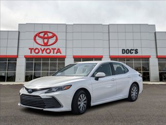 Used 2023 Toyota Camry LE image 1