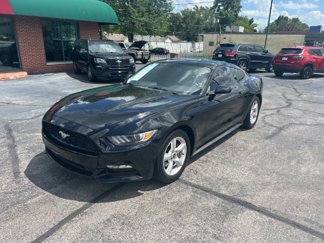 Used 2017 Ford Mustang Coupe image 1