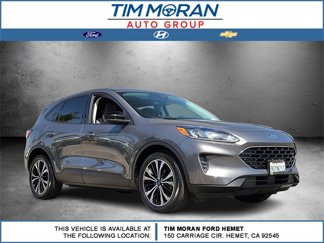 Used 2022 Ford Escape SE w/ SE Sport Appearance Package image 1