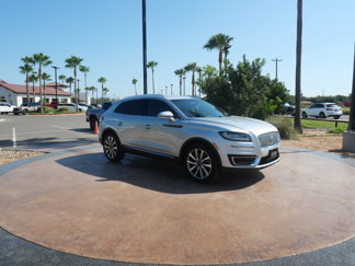 Used 2019 Lincoln Nautilus Select image 1