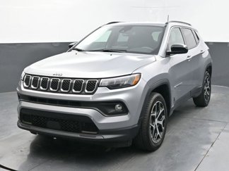 Used 2024 Jeep Compass Latitude image 1