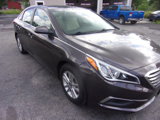 Used 2016 Hyundai Sonata SE image 1