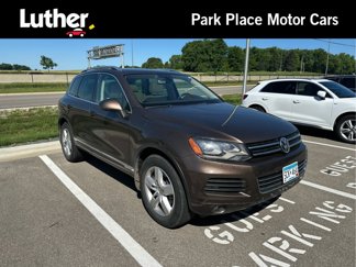 Used 2012 Volkswagen Touareg TDI image 1