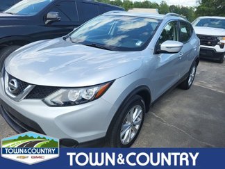 Used 2017 Nissan Rogue Sport SV image 1
