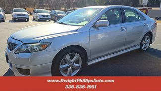 Used 2011 Toyota Camry SE image 1