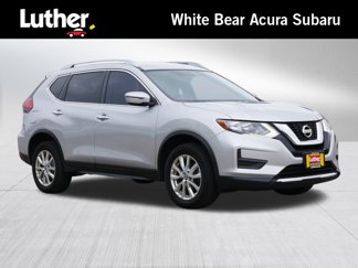 Used 2017 Nissan Rogue SV image 1