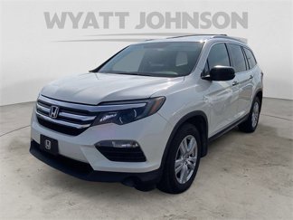 Used 2018 Honda Pilot LX image 1