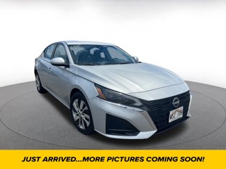 Used 2023 Nissan Altima 2.5 S image 1
