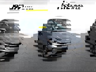 Used 2024 Kia Forte LXS image 1