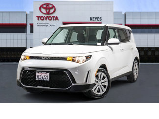 Used 2023 Kia Soul LX image 1