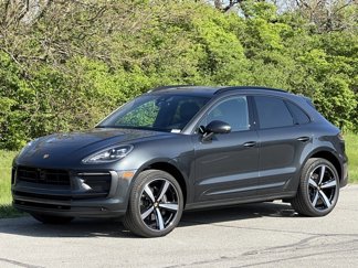 Certified 2024 Porsche Macan image 1