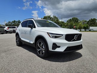 New 2026 Volvo XC40 B5 Core image 1