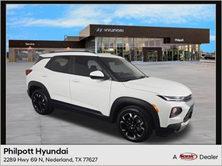 Used 2022 Chevrolet TrailBlazer LT w/ Convenience Package image 1