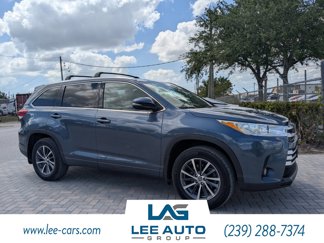 Used 2018 Toyota Highlander XLE image 1