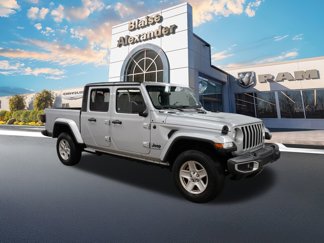 Certified 2023 Jeep Gladiator Sport image 1