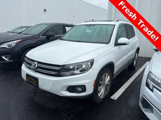 Used 2015 Volkswagen Tiguan SE image 1