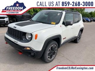 Used 2017 Jeep Renegade Trailhawk w/ Premium Trailhawk Package image 1