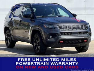 Used 2024 Jeep Compass Trailhawk image 1