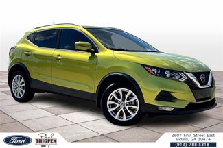 Used 2021 Nissan Rogue Sport SV image 1