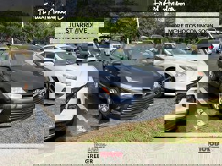 Used 2017 Toyota Camry LE image 1