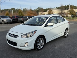 Used 2013 Hyundai Accent GLS w/ Premium Pkg image 1