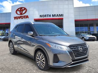 Used 2023 Nissan Kicks SV image 1