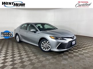 Used 2023 Toyota Camry LE image 1