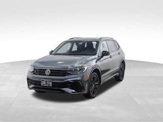 Used 2022 Volkswagen Tiguan SE R-Line image 1