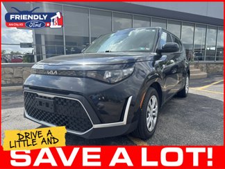 Used 2023 Kia Soul LX image 1