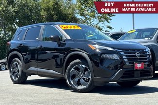Used 2024 Nissan Rogue SV image 1
