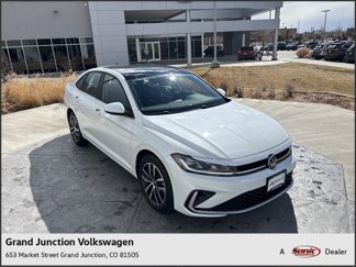 New 2025 Volkswagen Jetta SE image 1