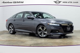 Used 2018 Honda Accord Touring image 1