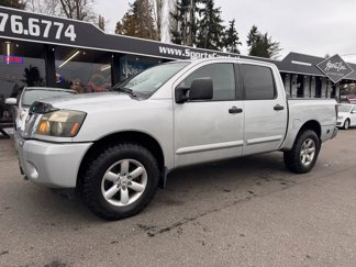 Used 2014 Nissan Titan SV image 1