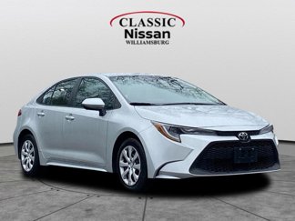 Used 2022 Toyota Corolla LE image 1