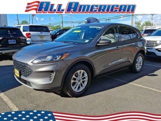 Certified 2022 Ford Escape SE w/ Cold Weather Package image 1