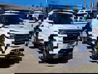 New 2025 Ford Explorer Active w/ Active Comfort Package image 1