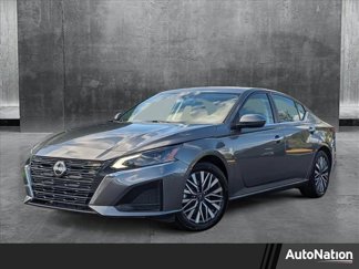 Used 2023 Nissan Altima 2.5 SV image 1