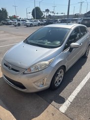 Used 2013 Ford Fiesta Titanium image 1