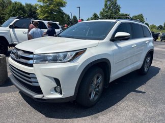 Used 2018 Toyota Highlander Limited Platinum image 1