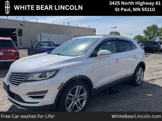 Used 2017 Lincoln MKC Reserve image 1