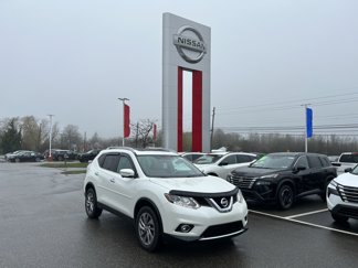 Used 2015 Nissan Rogue SL w/ SL Premium Package image 1